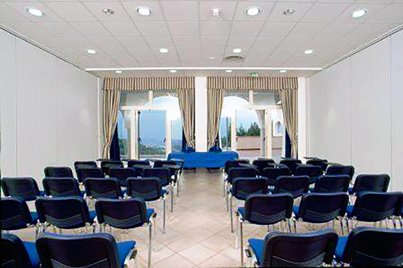 Toscana Wellness Resort Arcidosso Bagian luar foto