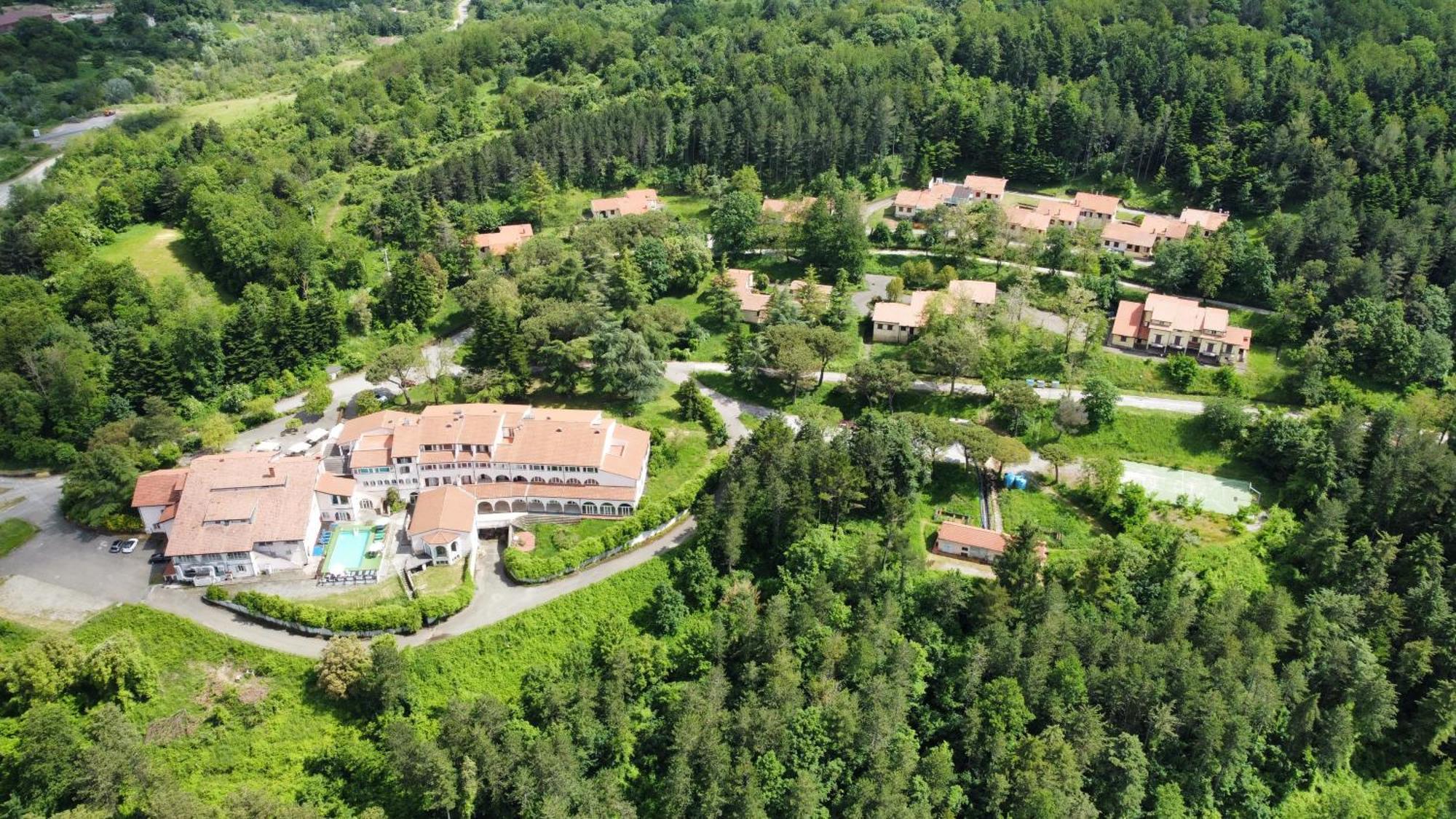 Toscana Wellness Resort Arcidosso Bagian luar foto