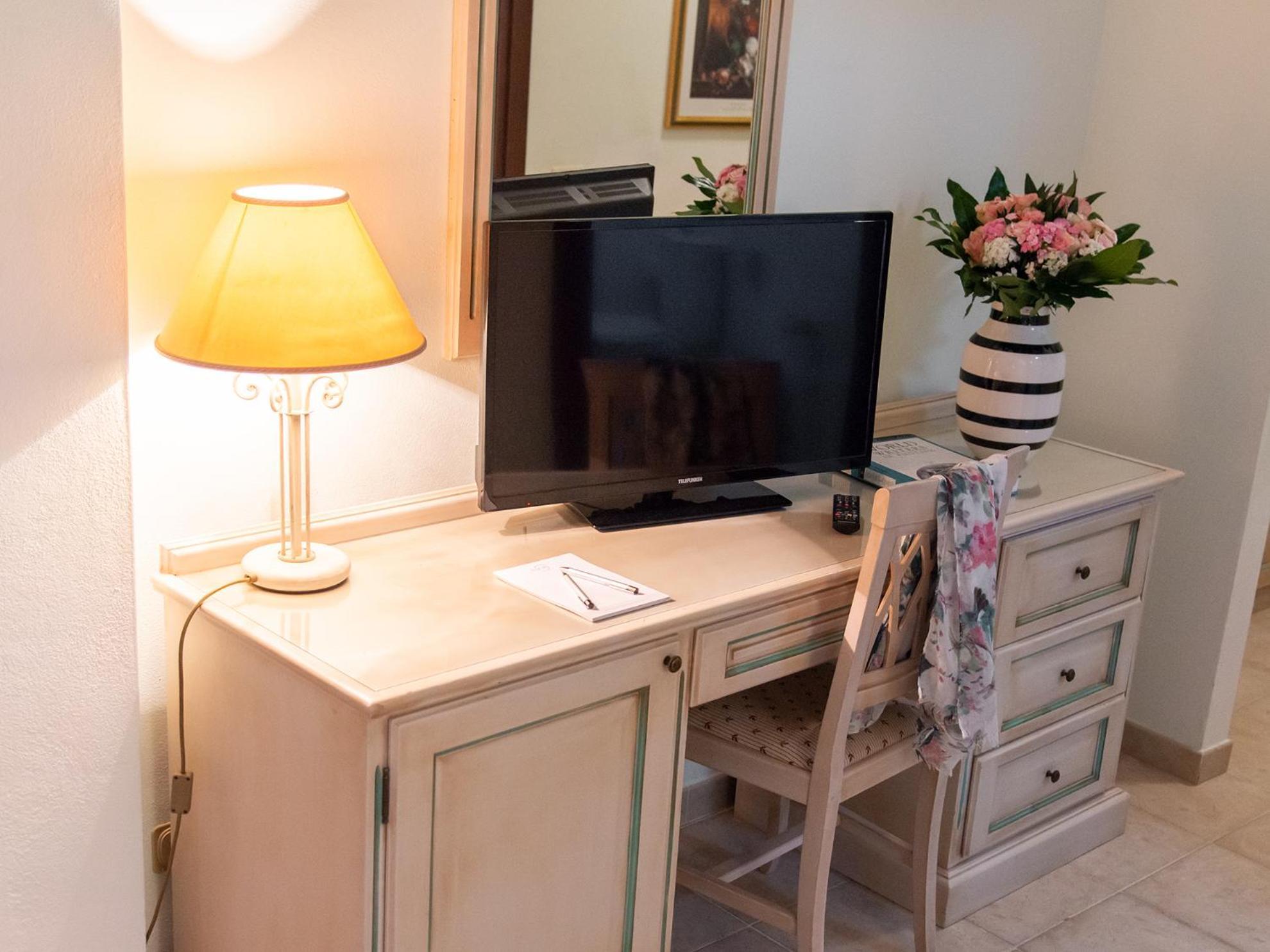 Toscana Wellness Resort Arcidosso Bagian luar foto