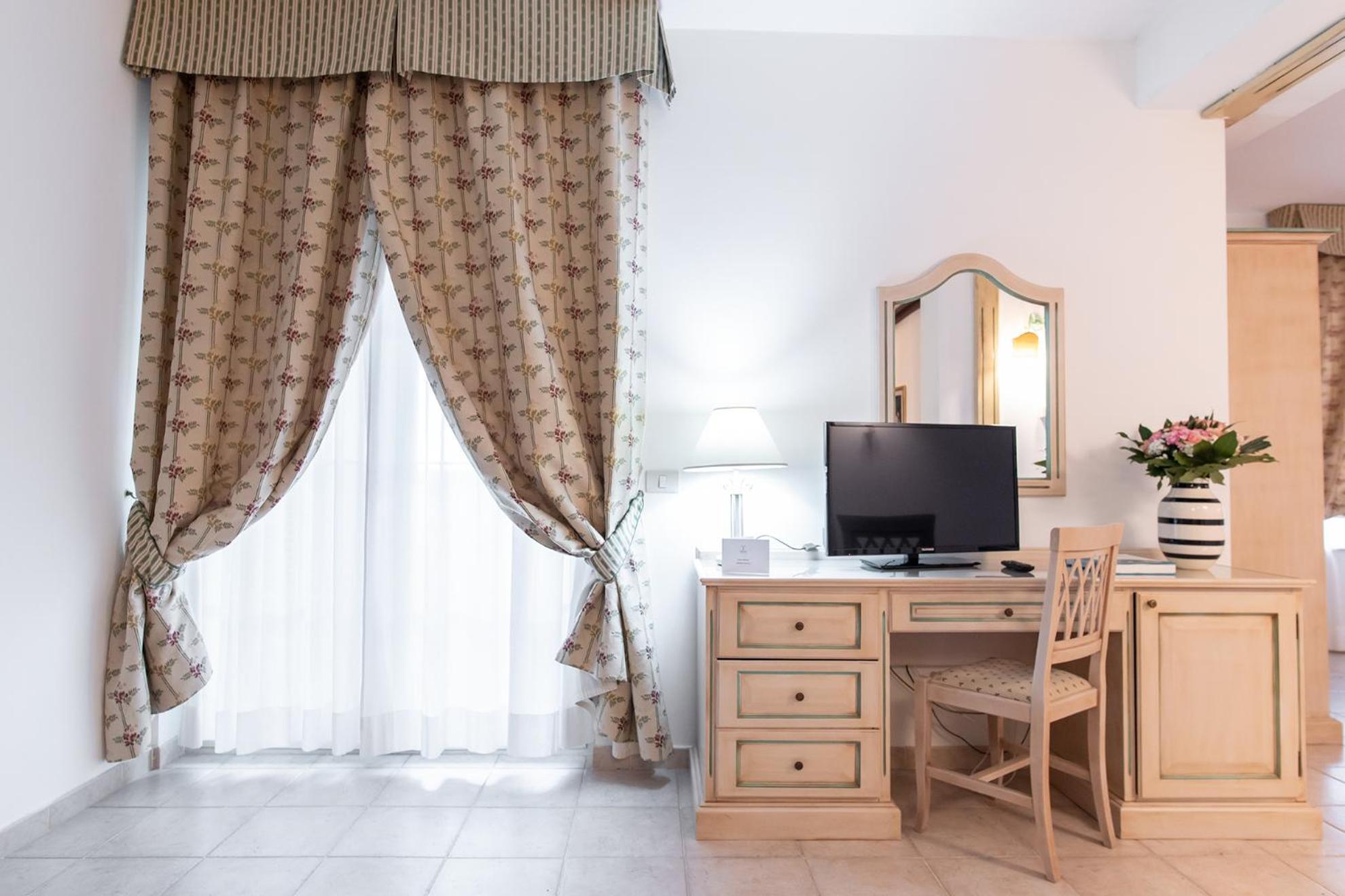 Toscana Wellness Resort Arcidosso Bagian luar foto